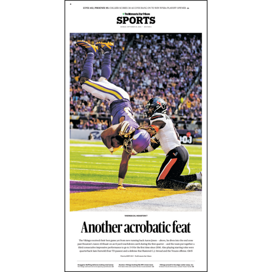 "Another acrobatic feat" Aaron Jones and Vikings go 3-0 Page Poster Reprint